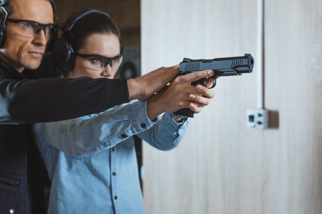 teaching proper way to grip a pistol